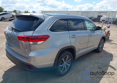 2017 Toyota Highlander Xle из США, поврежденный, VIN 5TDJZRFH2HS458935